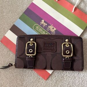 Coach Accordion Zip Wallet brown